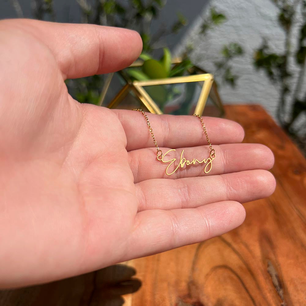 Personalized Signature Name Necklace  "A Stylish Tribute to Grandma"